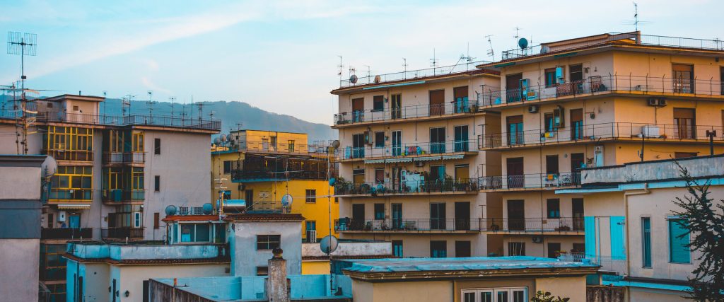 previsioni mercato immobiliare 2027